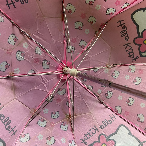 Hello Kitty Kids Folding Umbrella Velcro Closure - Picture 4 of 8